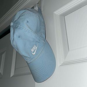 Baby blue Nike baseball cap